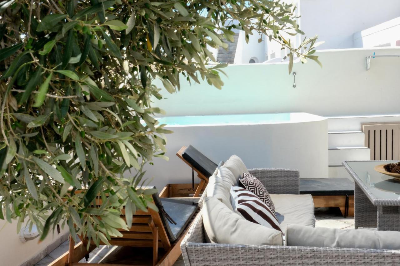 Residence By Georgia Studios Fíra Kültér fotó